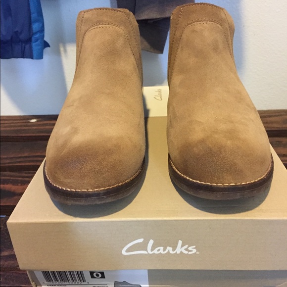 clarks demi beat sand suede